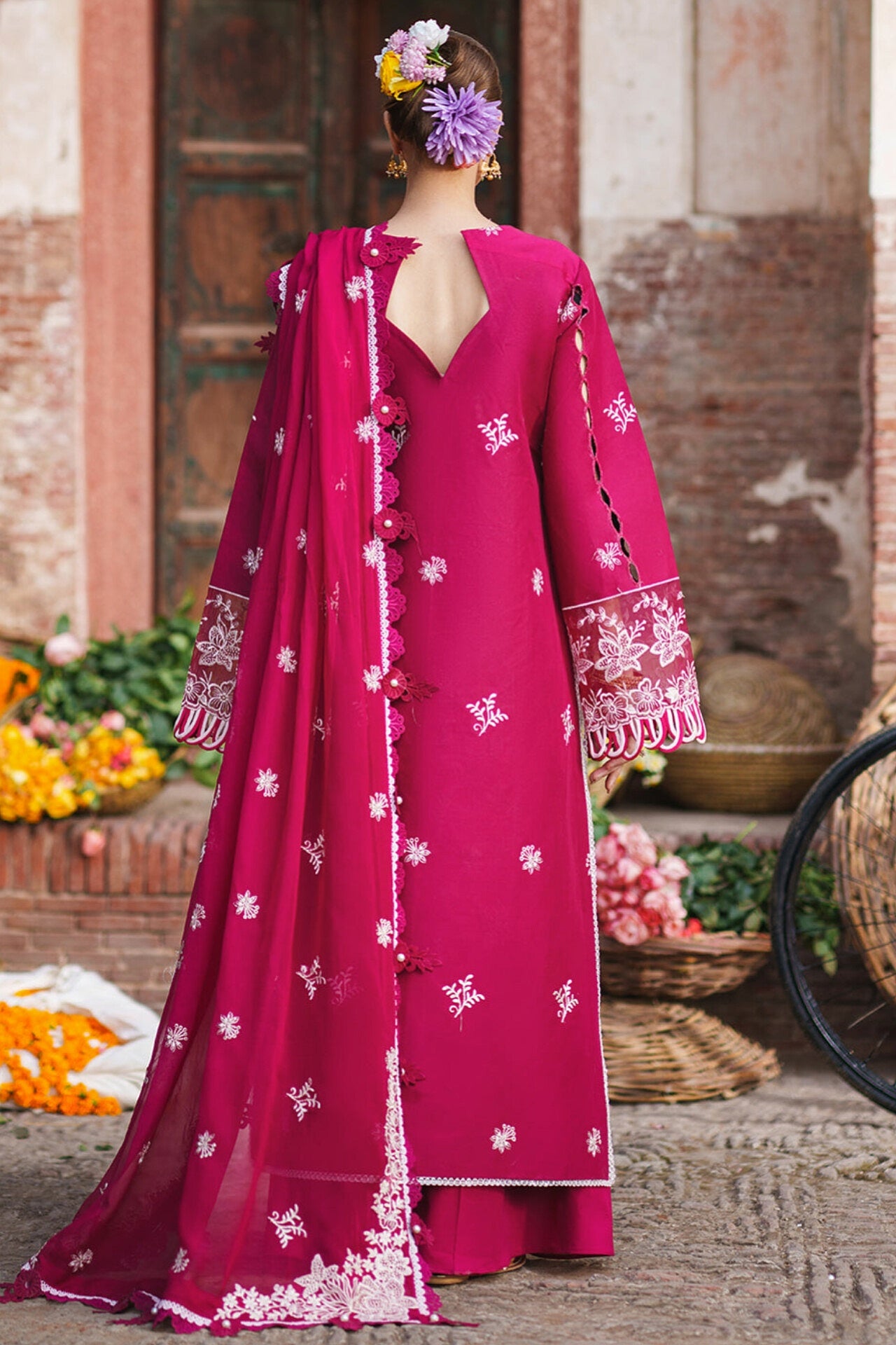 [ SUIT H ] - GUL BY MAHNUR LUXURY LAWN EMBROIDERED COLLECTION 2026