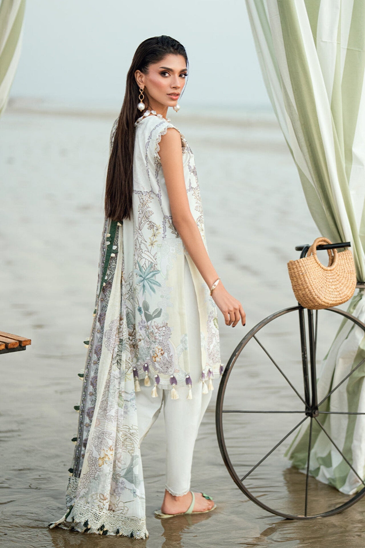 JADE NEEDLE WONDER SUMMER LAWN EMBROIDERED 2026 F [ 𝘽𝙀𝙎𝙏 𝙋𝙍𝙄𝘾𝙀 ✅ ]