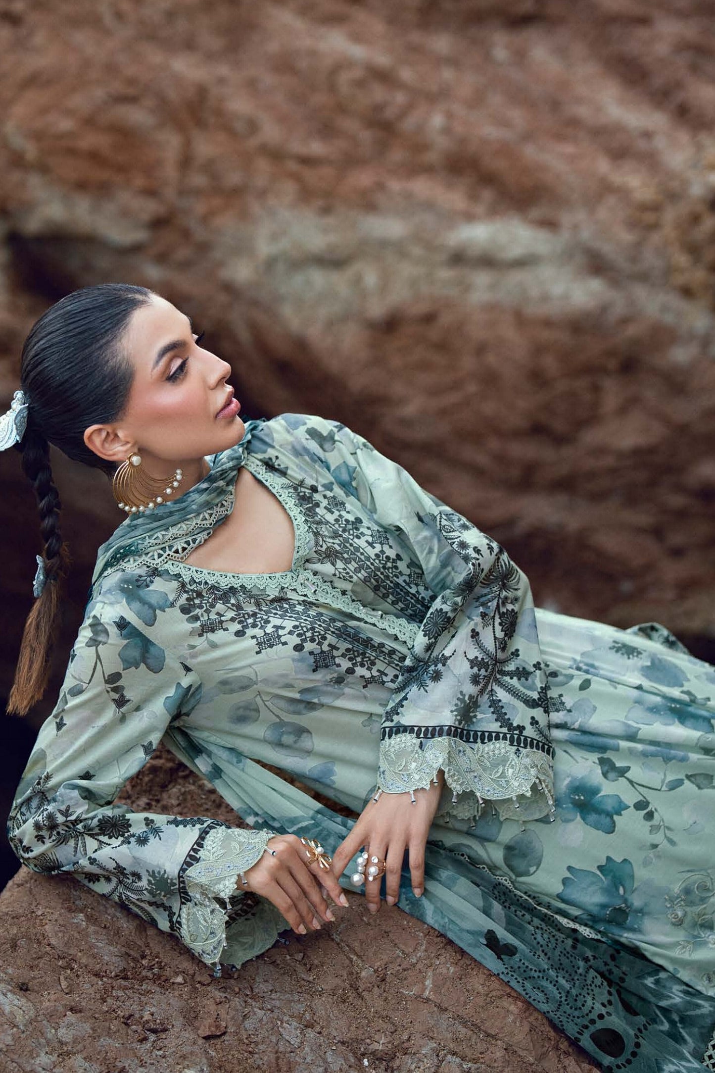 [ SUIT J ] - NUREH GARDENIA LAWN EMBROIDERED AND PRINTED 2026