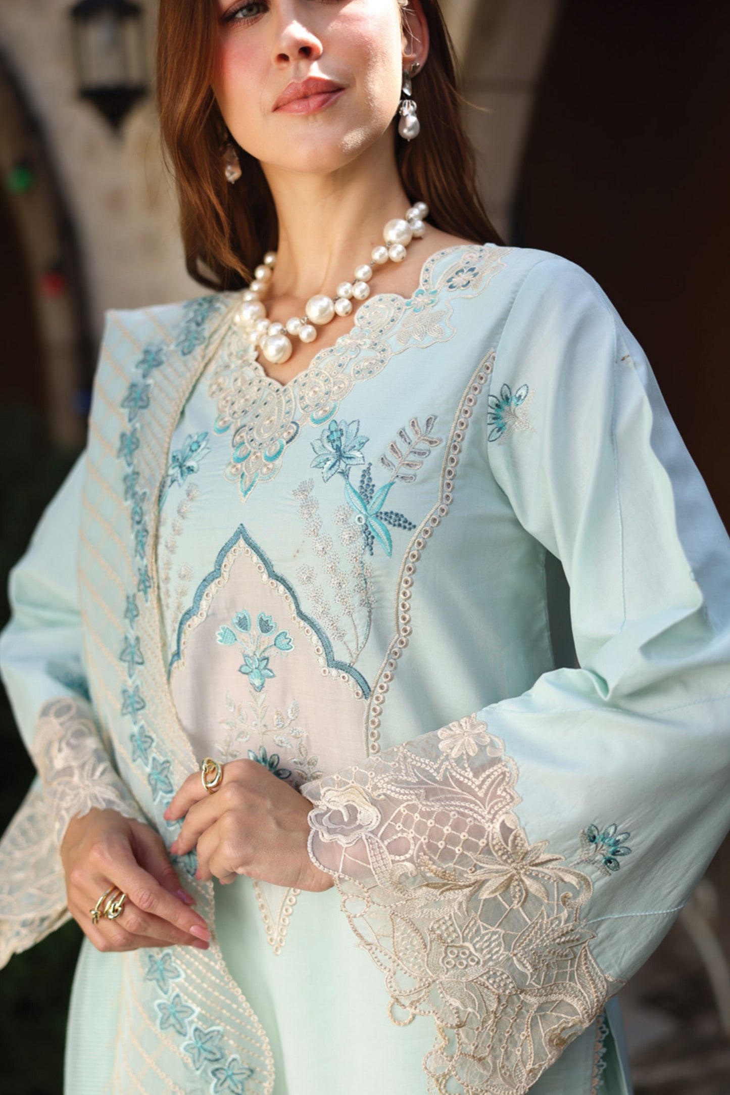 [ SUIT L ] - RAAYA LUXURY LAWN EMBROIDERED COLLECTION 2026