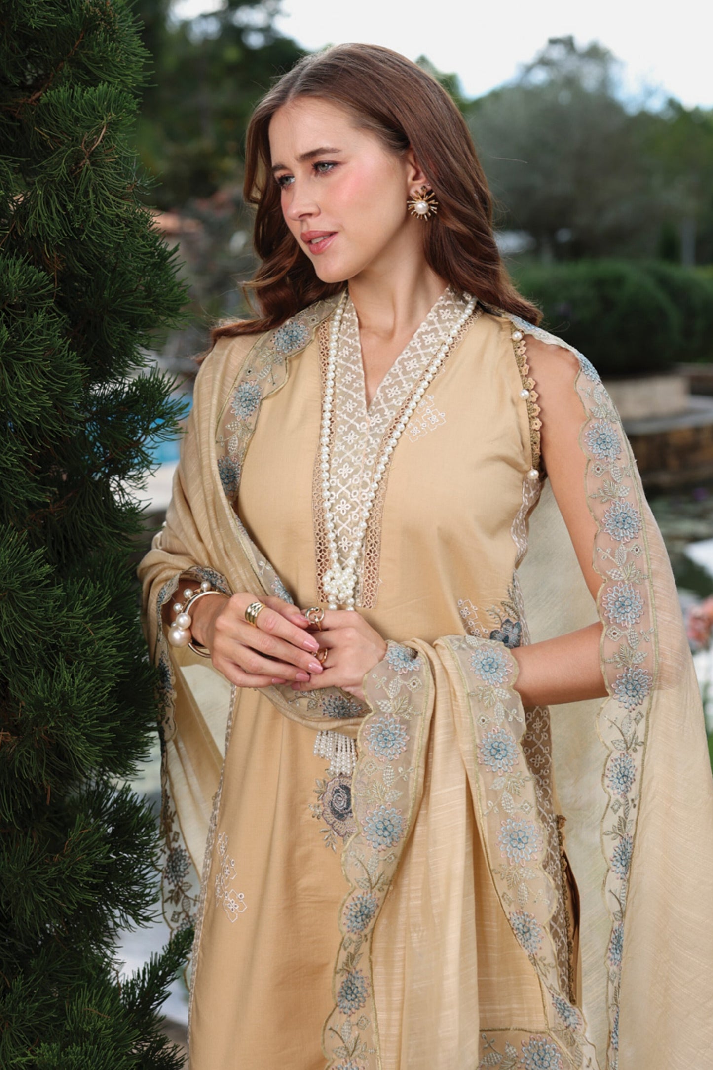 [ SUIT E ] - RAAYA LUXURY LAWN EMBROIDERED COLLECTION 2026