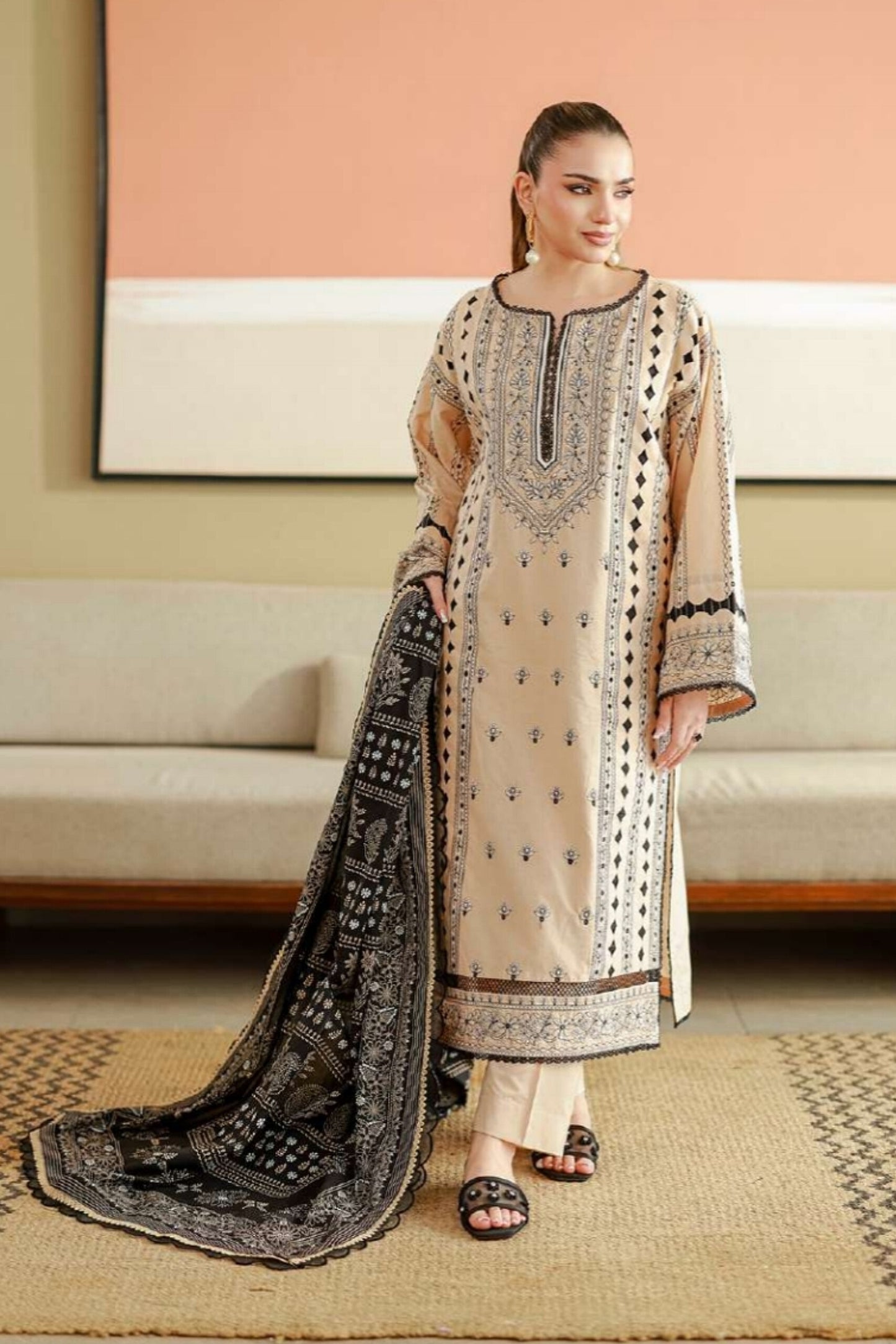[ SUIT C ] - ZELLBURY CHIKANKARI LAWN EMBROIDERED COLLECTION 2026
