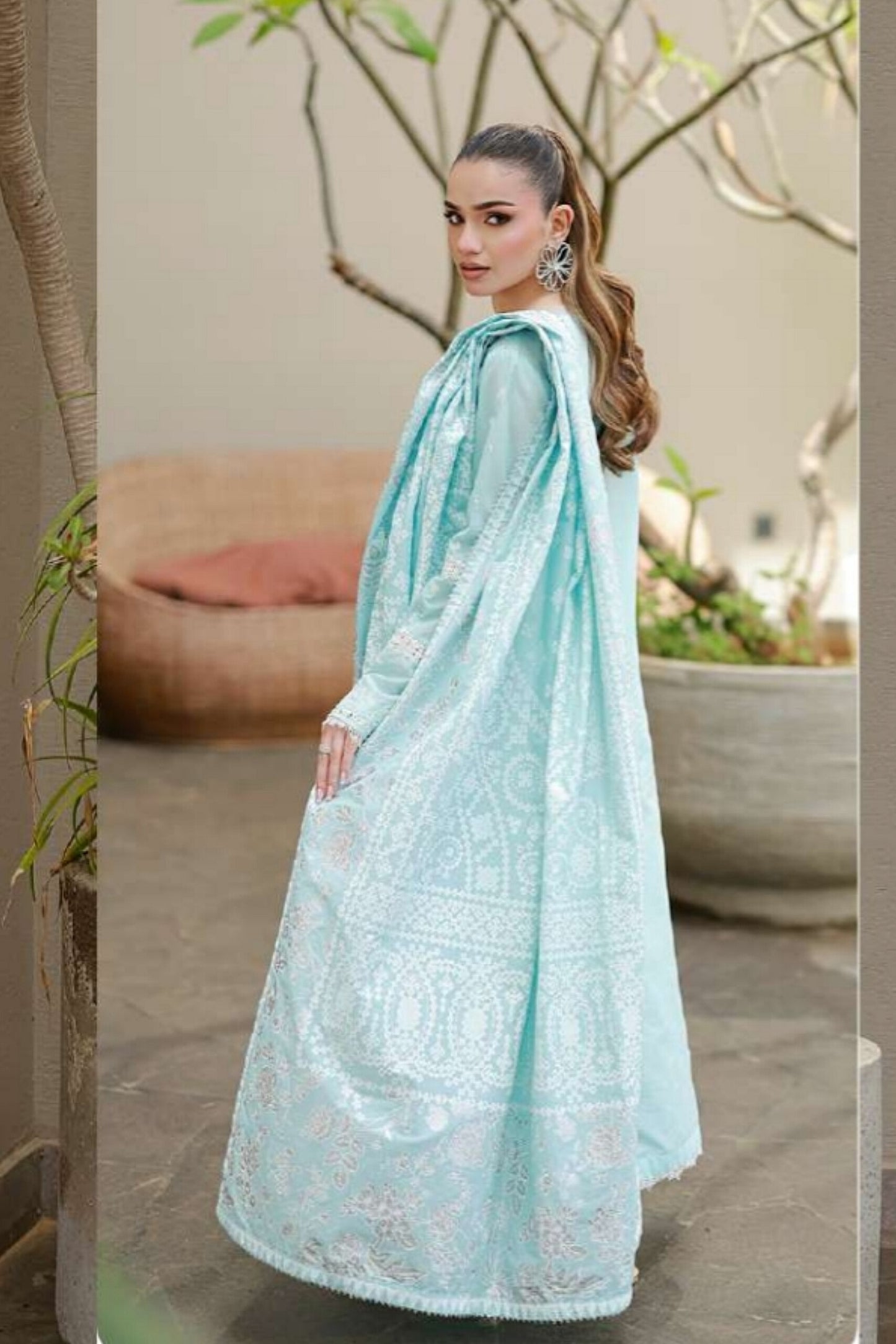 [ SUIT D ] - ZELLBURY CHIKANKARI LAWN EMBROIDERED COLLECTION 2026