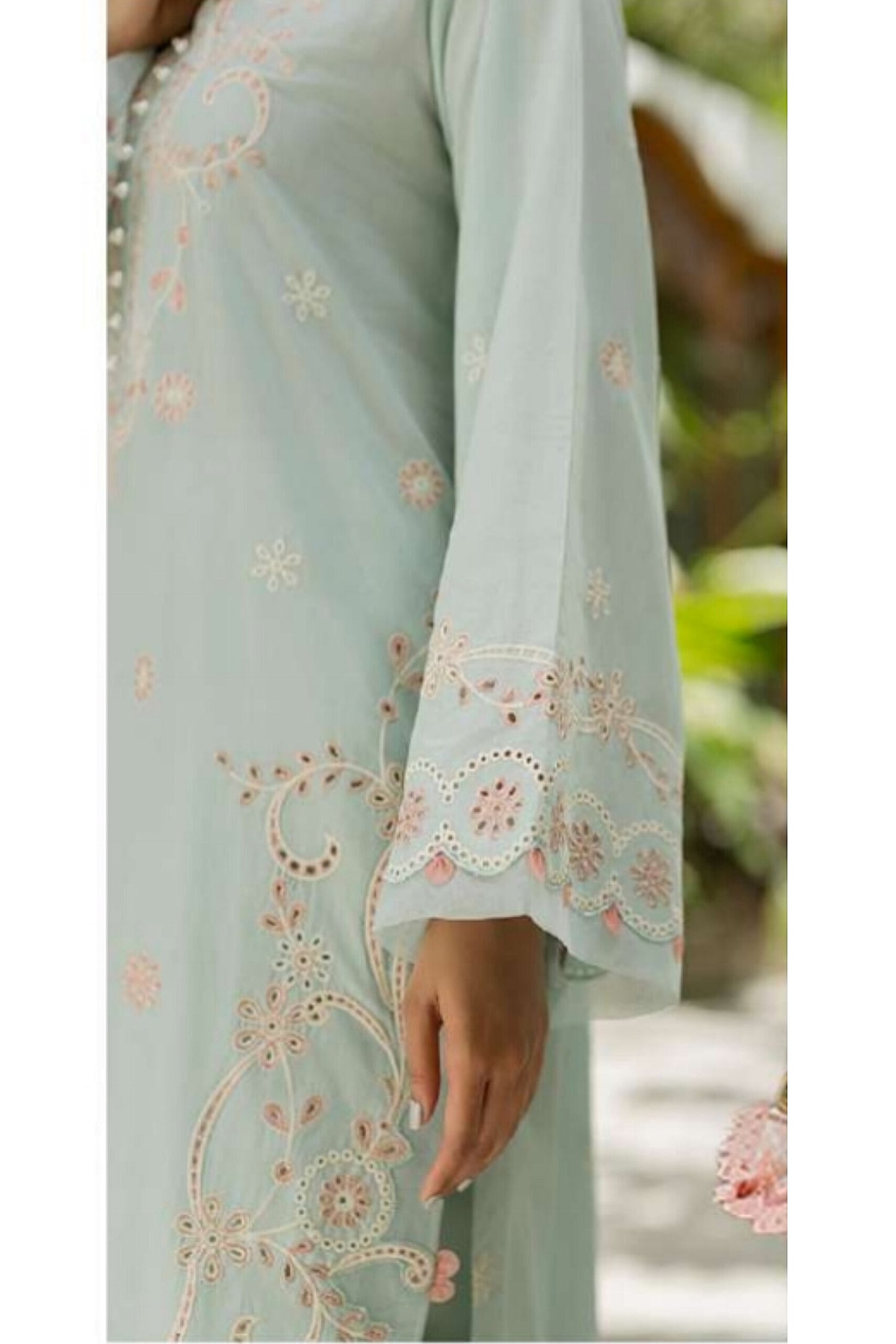 [ SUIT K ] - ZELLBURY CHIKANKARI LAWN EMBROIDERED COLLECTION 2026