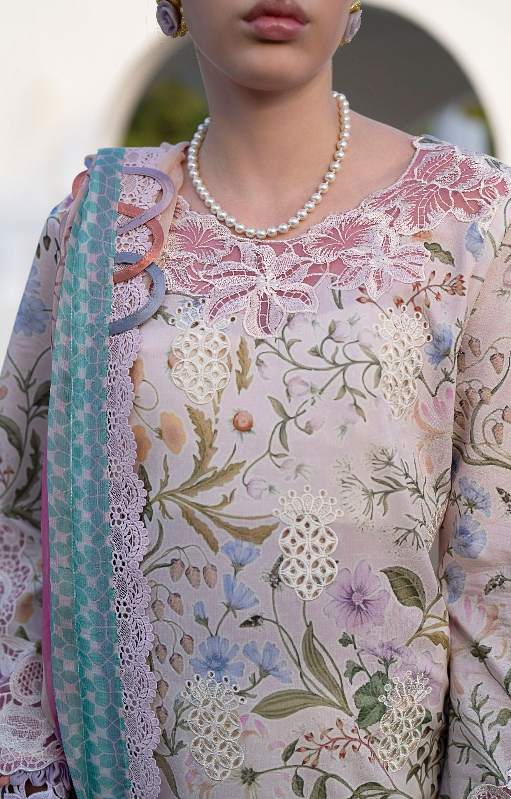 ALIF AJR PRITKARI LAWN EMBROIDERED 2025