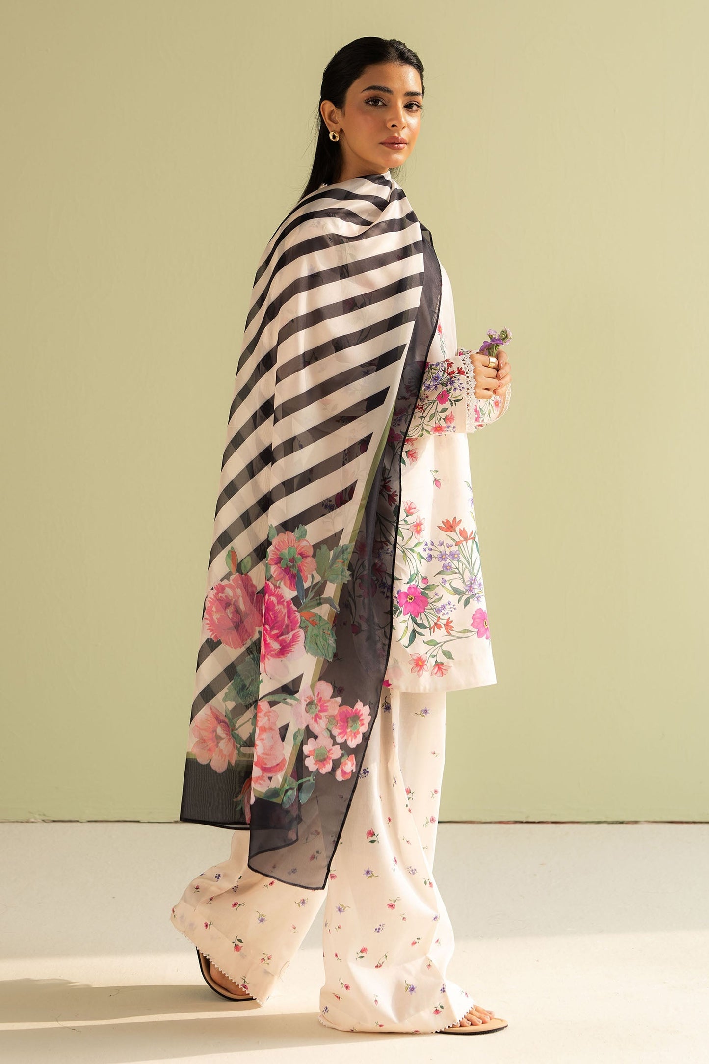 COCO PRINTS BY ZARA SHAHJAHAN EDIT 1 2025