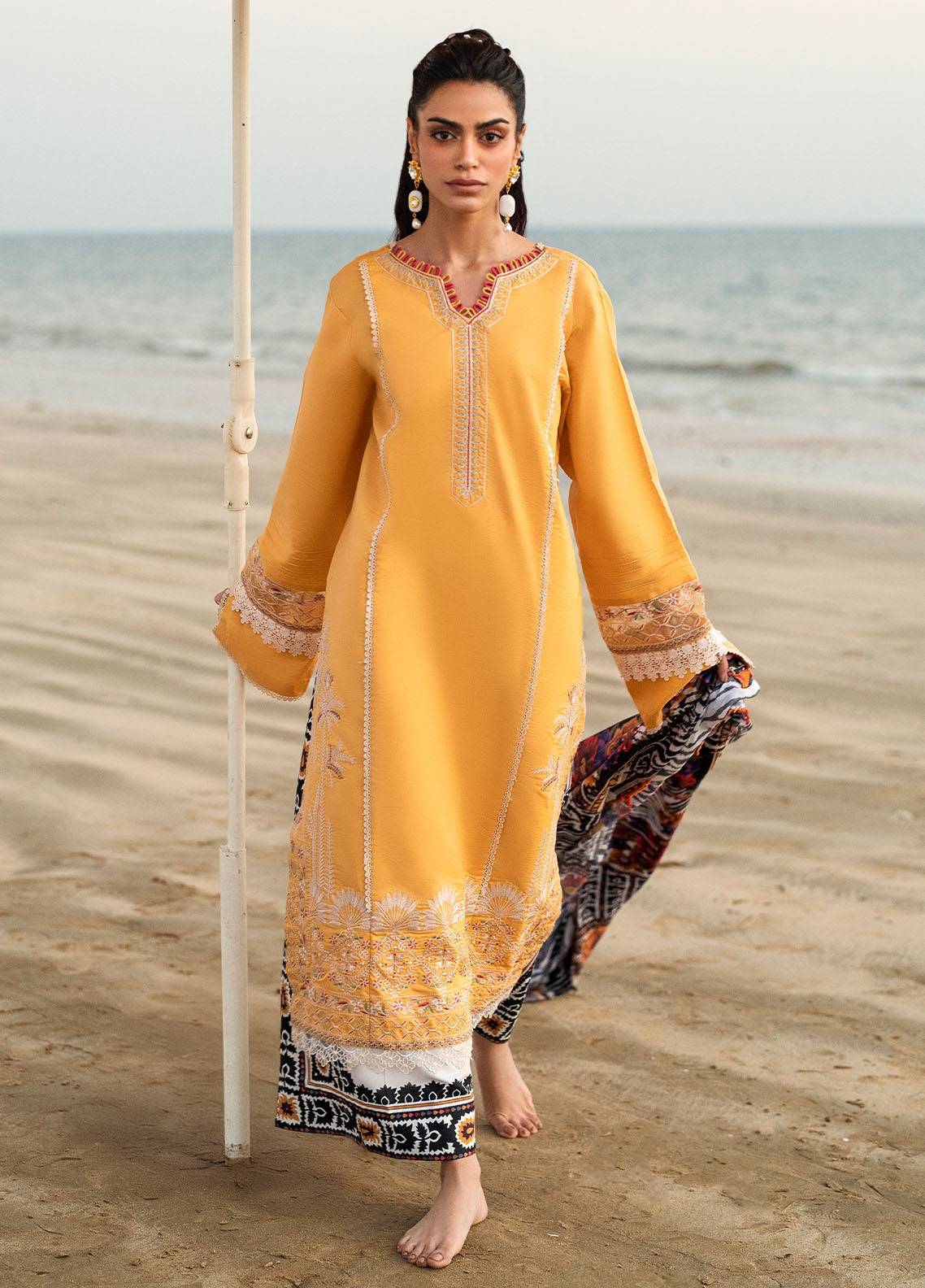 SAHANE YAARIYAN LAWN VOL 1 COLLECTION 25