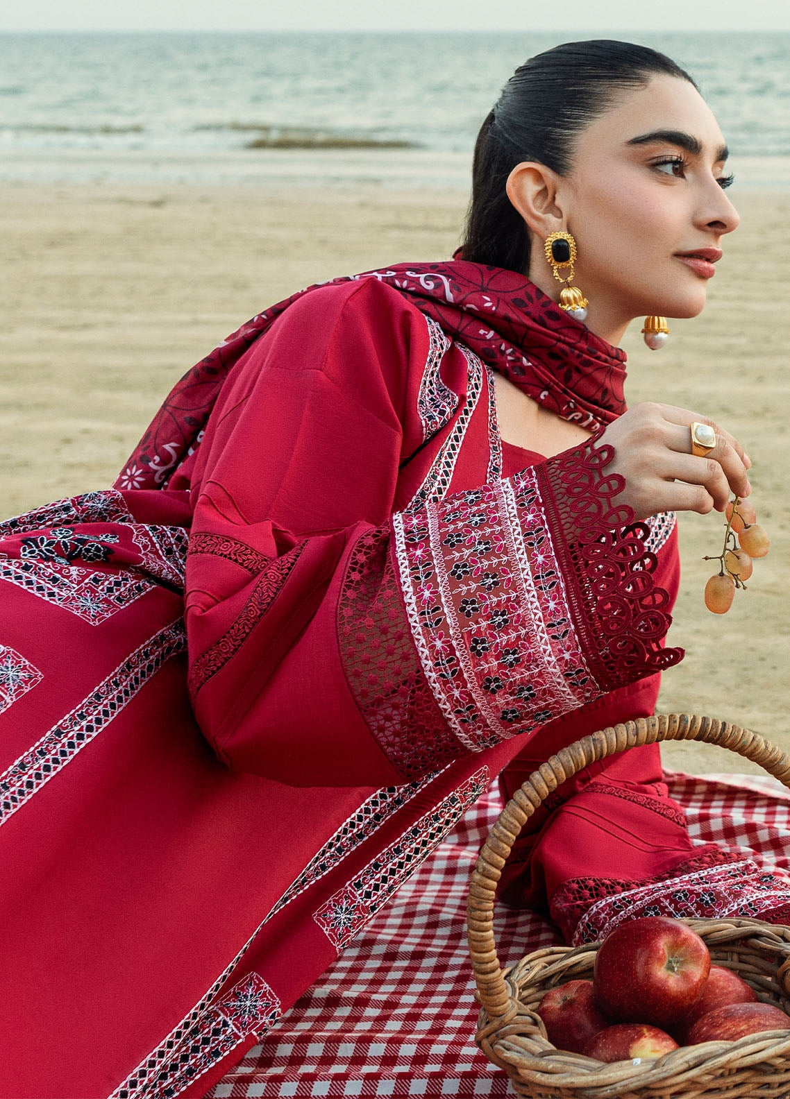 SAHANE YAARIYAN LAWN VOL 1 COLLECTION 25