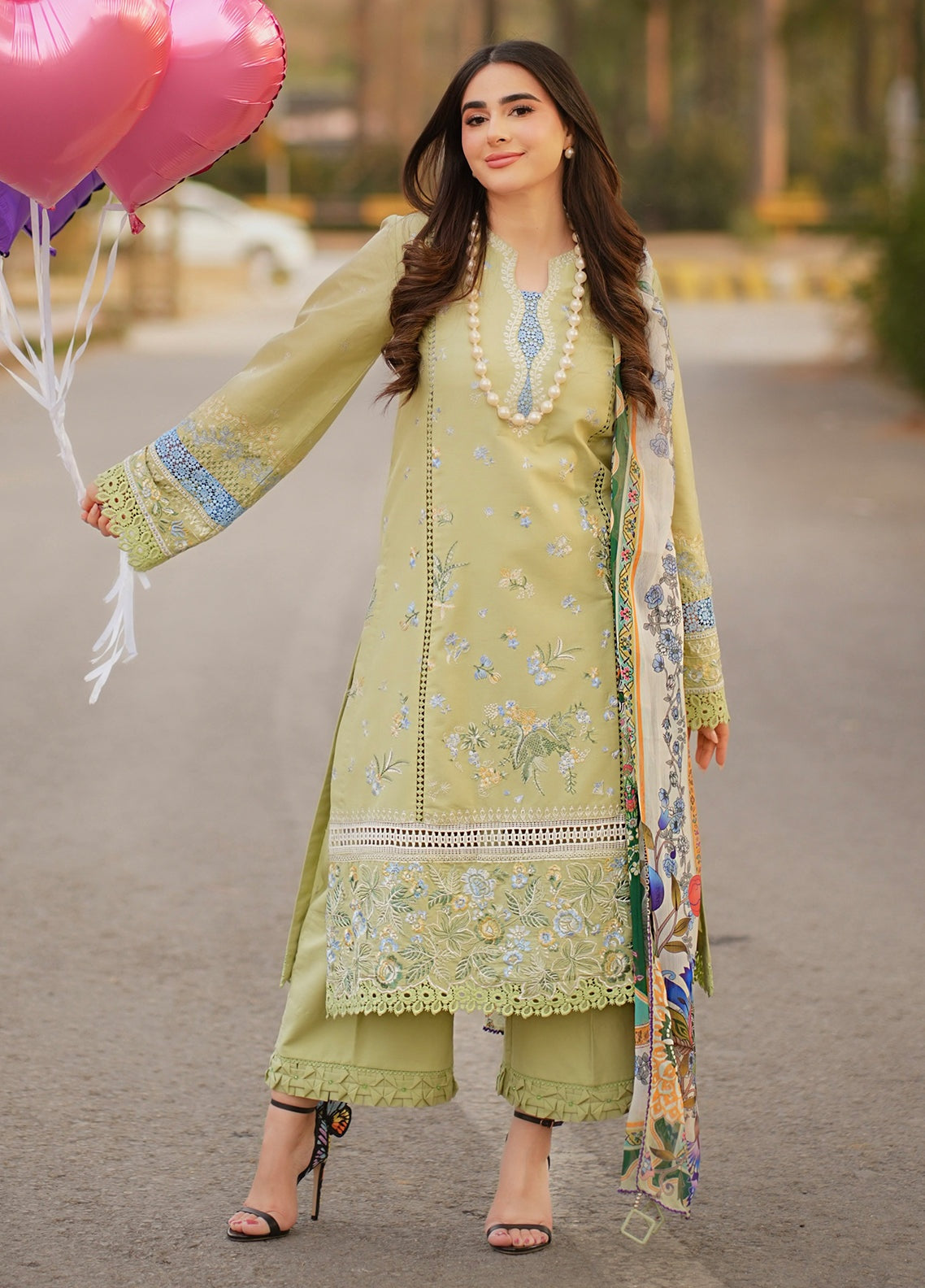 SAHANE YAARIYAN LAWN VOL 1 COLLECTION 25