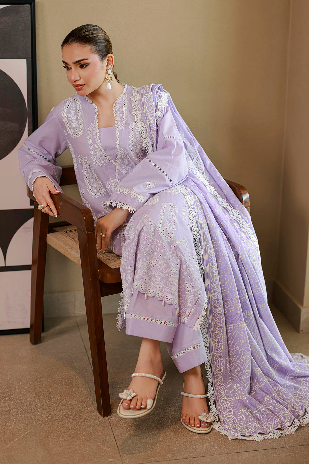 [ SUIT L ] - ZELLBURY CHIKANKARI LAWN EMBROIDERED COLLECTION 2026