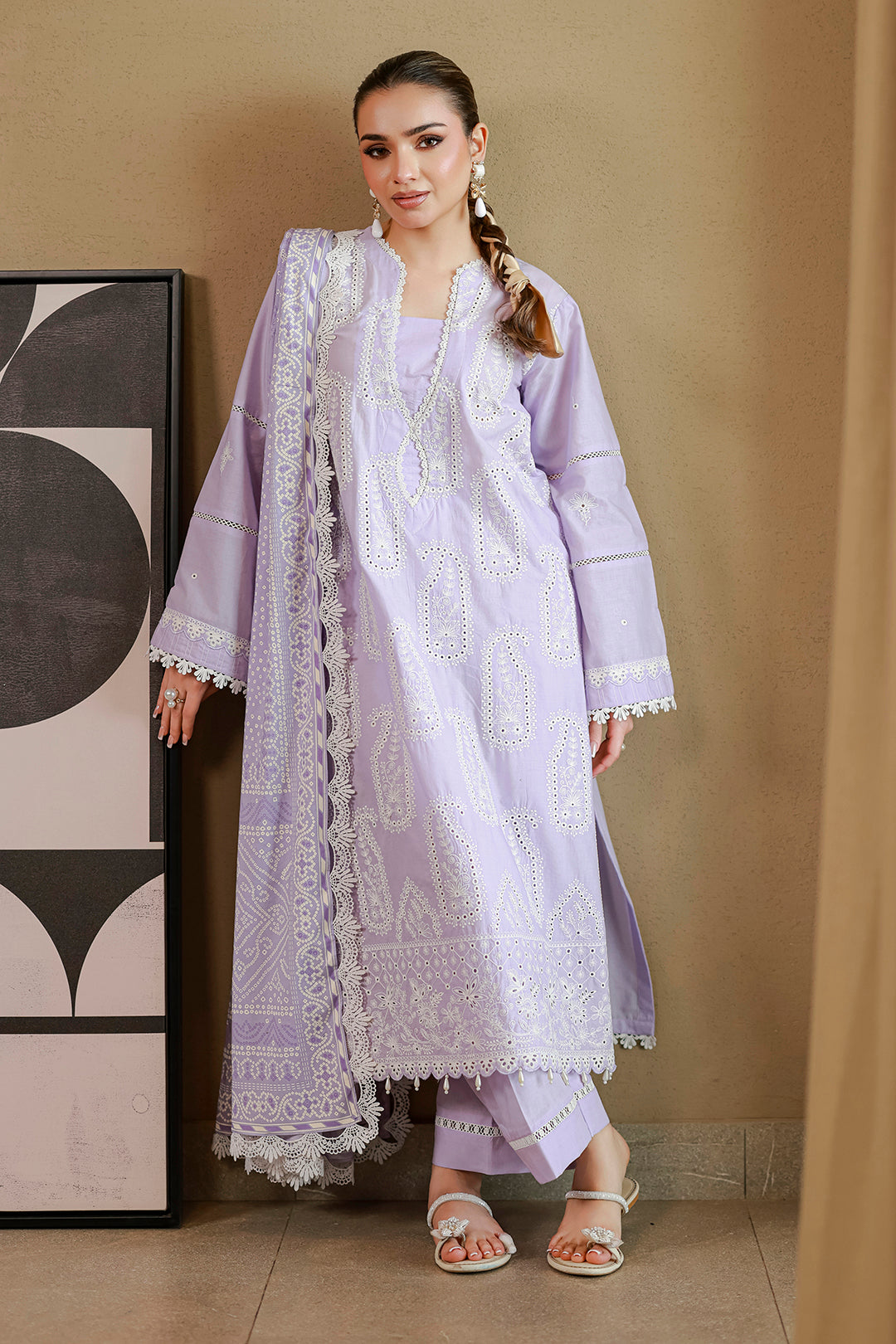 [ SUIT L ] - ZELLBURY CHIKANKARI LAWN EMBROIDERED COLLECTION 2026