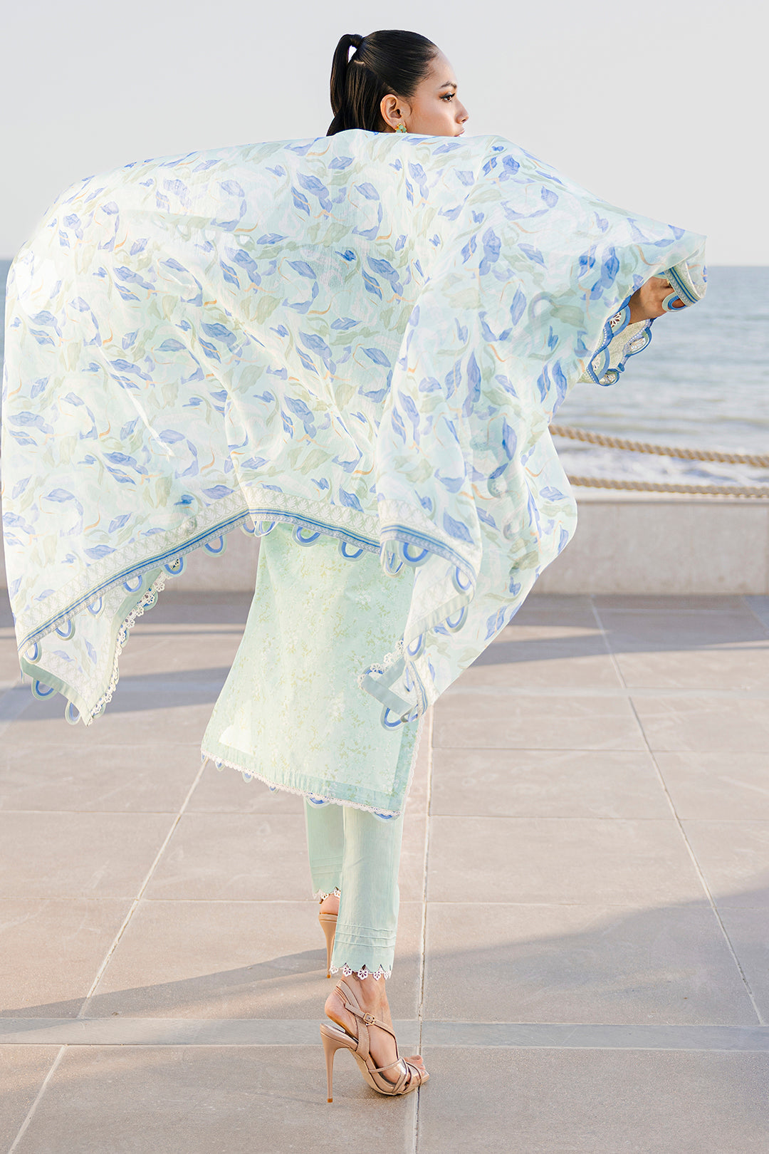 ZELLBURY CHIKANKARI LAWN EMBROIDERED COLLECTION 2025