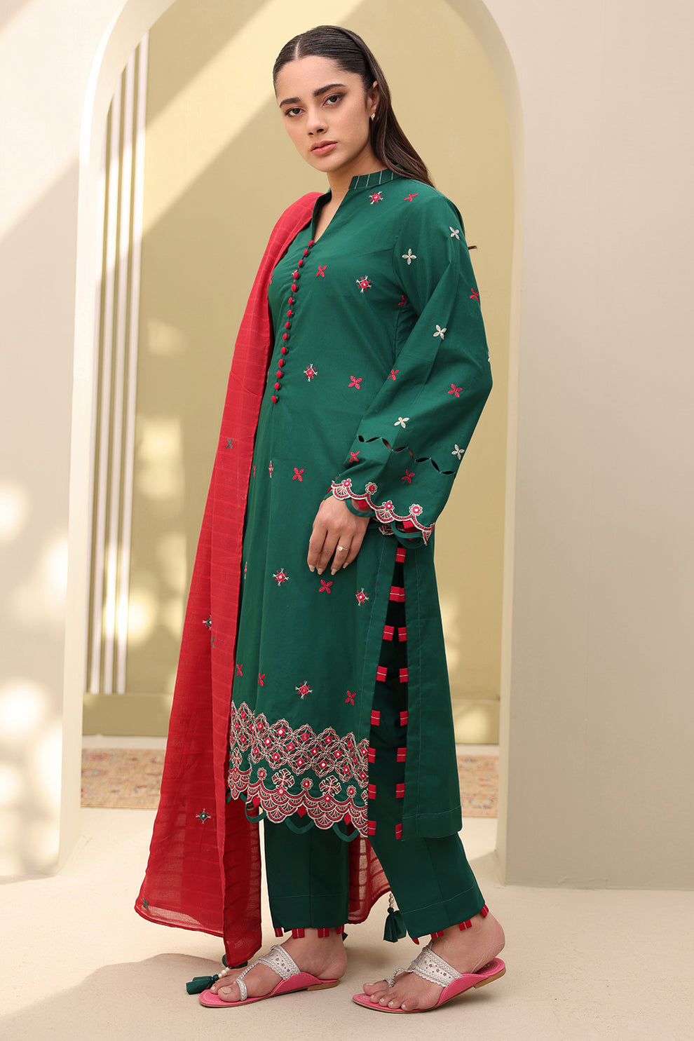 ZELLBURY SIGNATURE LAWN EMBROIDERED 2025