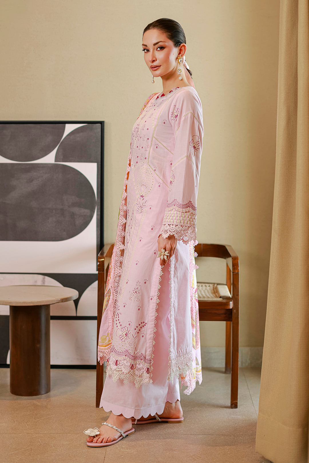 [ SUIT E ] - ZELLBURY CHIKANKARI LAWN EMBROIDERED COLLECTION 2026