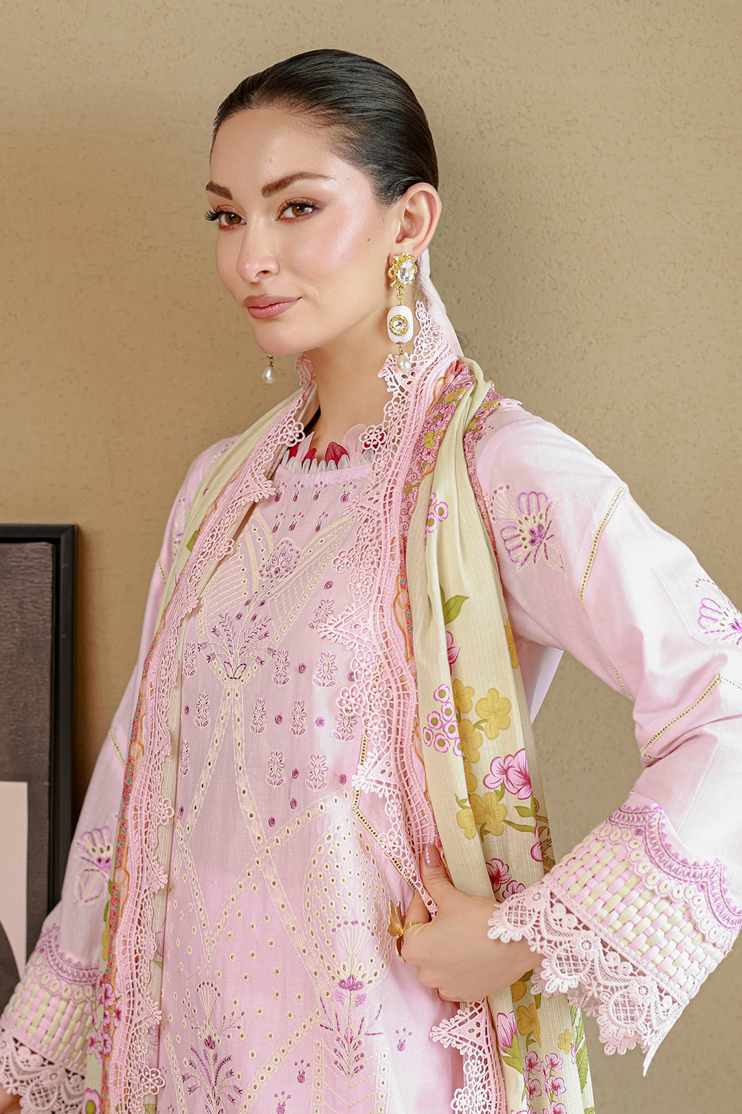 [ SUIT E ] - ZELLBURY CHIKANKARI LAWN EMBROIDERED COLLECTION 2026