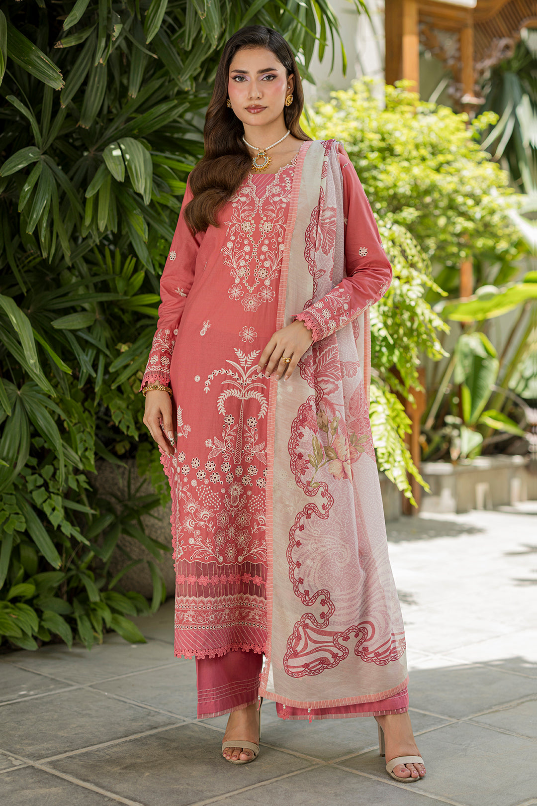 [ SUIT H ] - ZELLBURY CHIKANKARI LAWN EMBROIDERED COLLECTION 2026