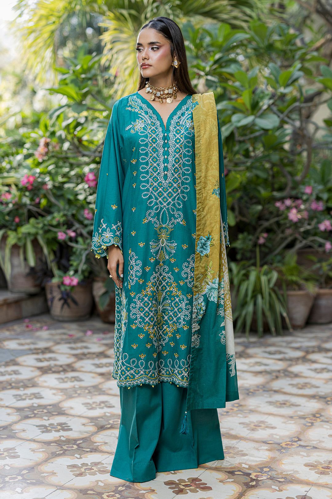 [ SUIT I ] - ZELLBURY CHIKANKARI LAWN EMBROIDERED COLLECTION 2026