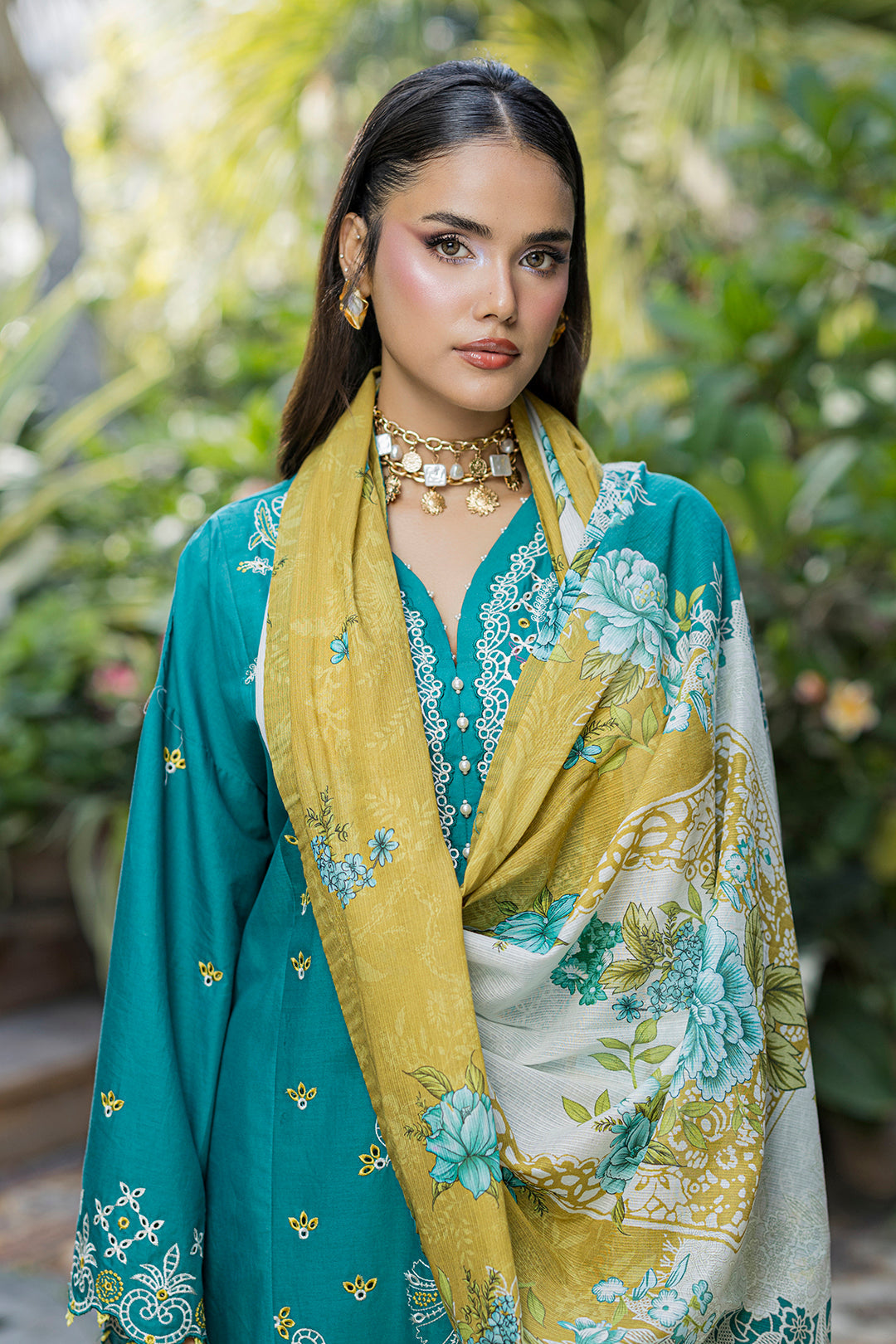 [ SUIT I ] - ZELLBURY CHIKANKARI LAWN EMBROIDERED COLLECTION 2026