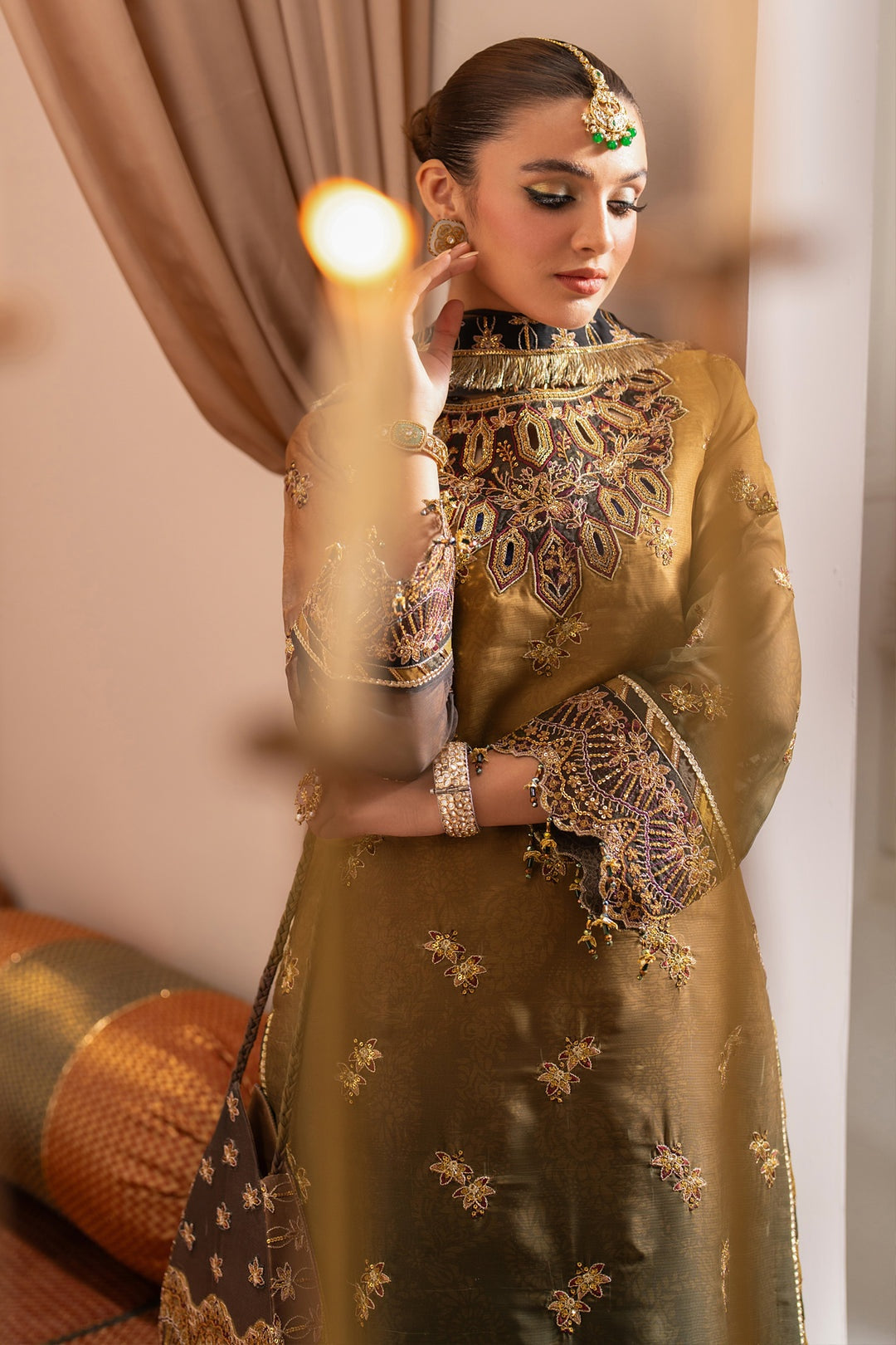 ALIZEH JHALAK VOL 1 UNSTITCHED FORMALS 2024