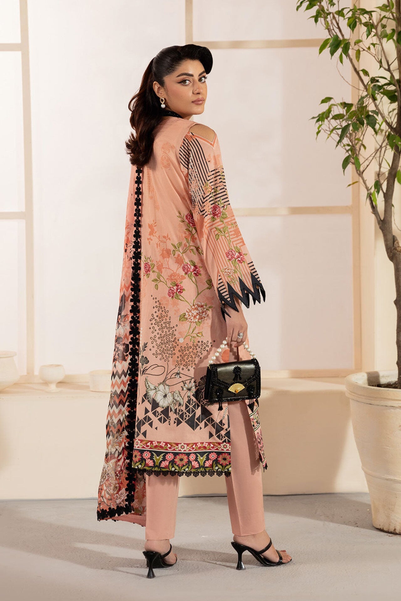 RAMSHA MASHAAL LUXURY LAWN VOL 13 2025