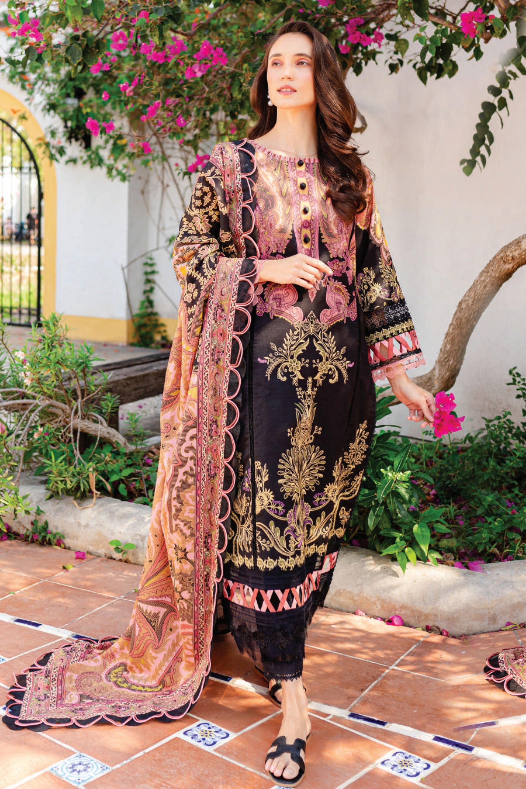 Lawn suit with outlet embroidered dupatta