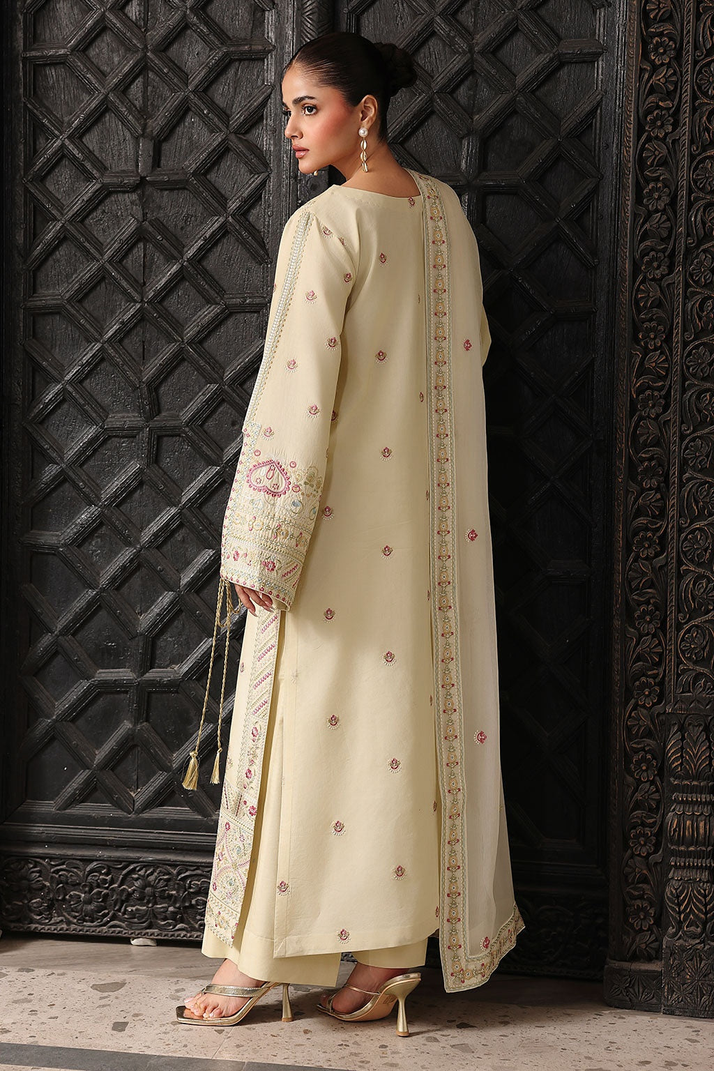 [ SUIT F ] - RAMSHA AFSANAH ROSA ESSENTIAL LAWN EMBROIDERED COLLECTION 2026