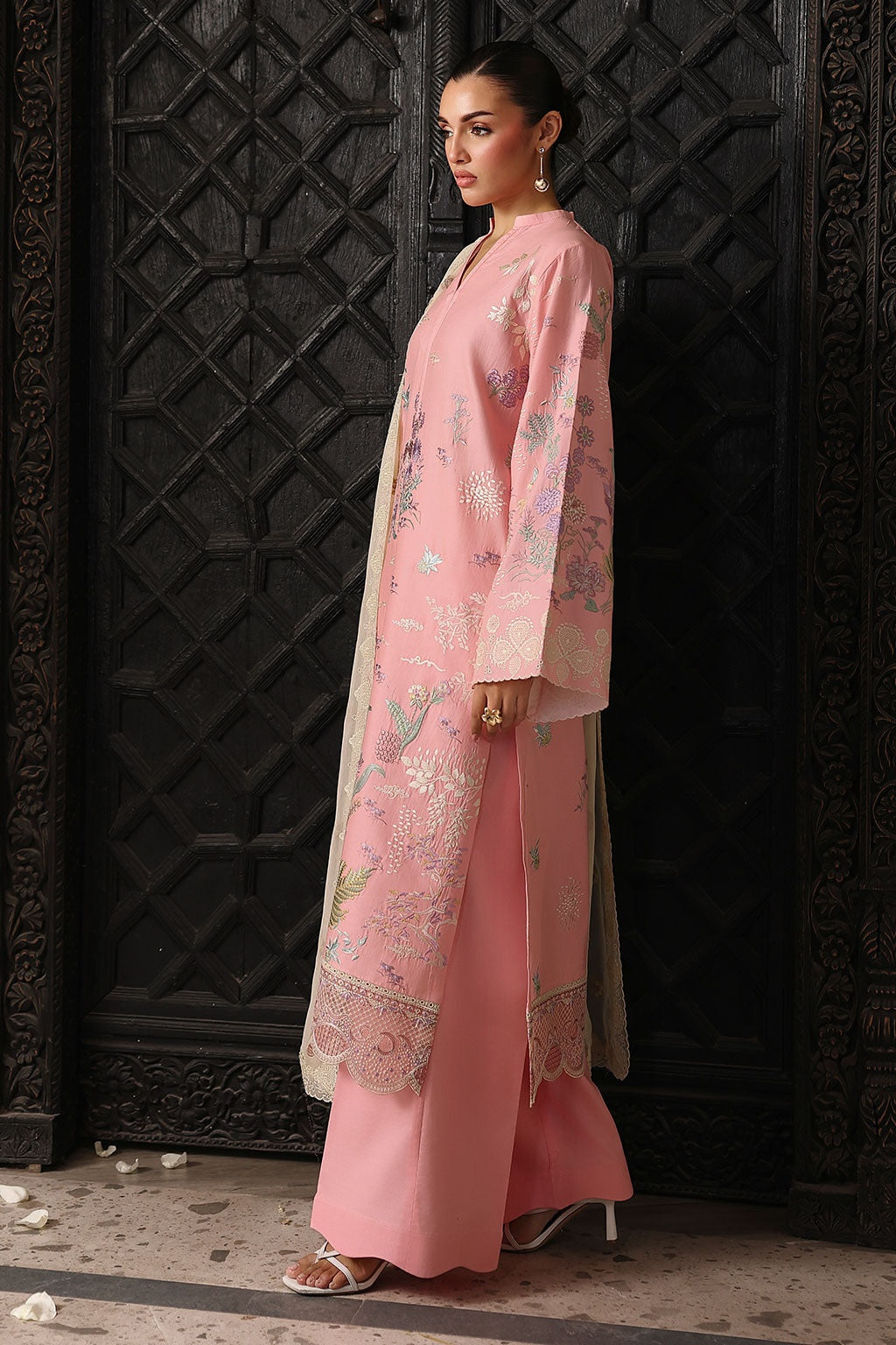 [ SUIT G ] - RAMSHA AFSANAH ROSA ESSENTIAL LAWN EMBROIDERED COLLECTION 2026
