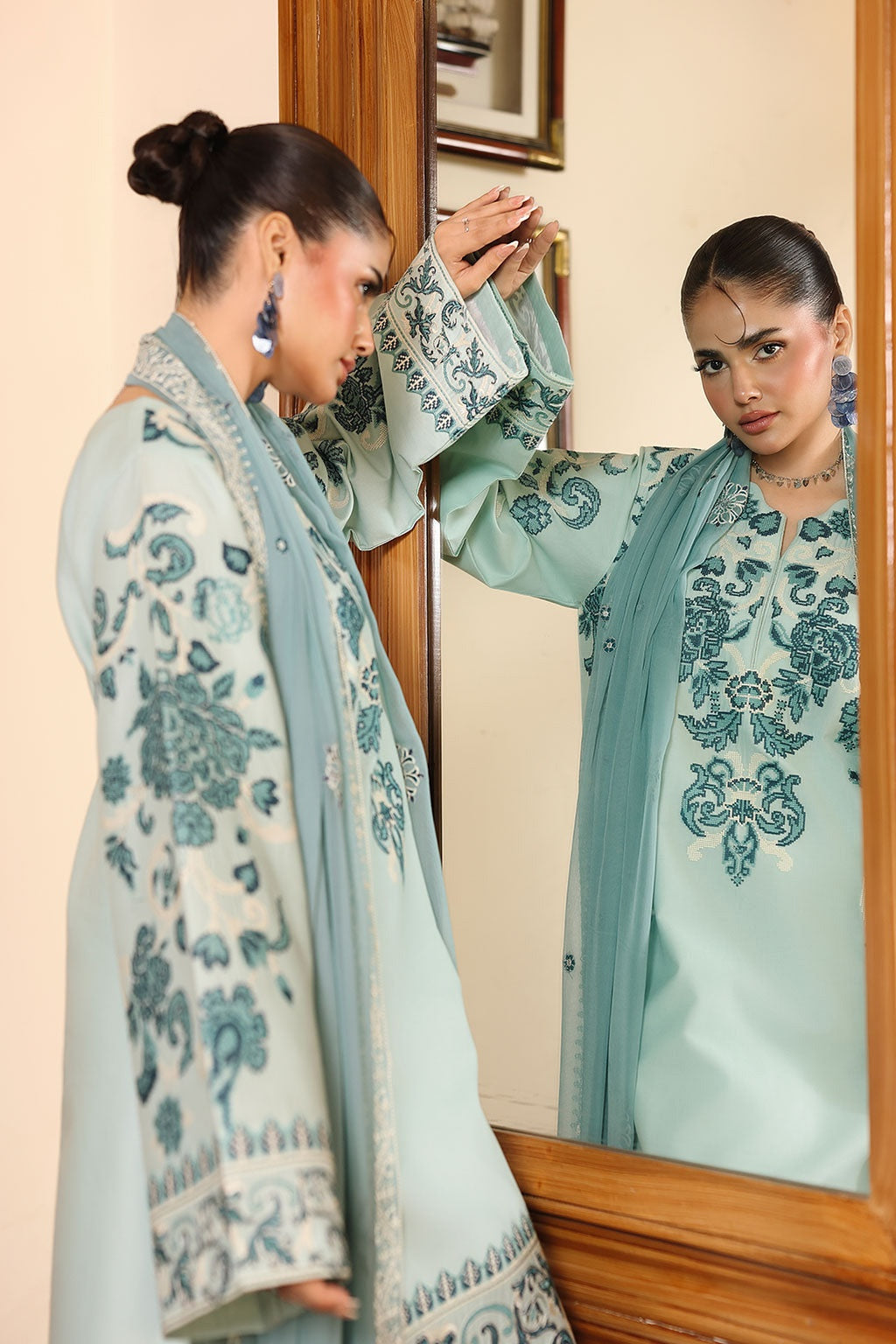 [ SUIT H ] - RAMSHA AFSANAH ROSA ESSENTIAL LAWN EMBROIDERED COLLECTION 2026