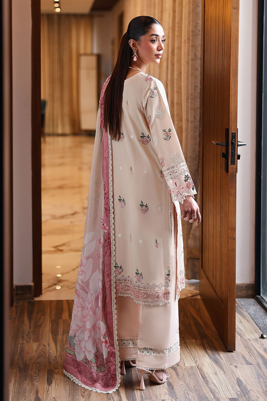 [ SUIT B ] - RAMSHA ANDAAZ LUXURY LAWN VOL 14 COLLECTION 2026