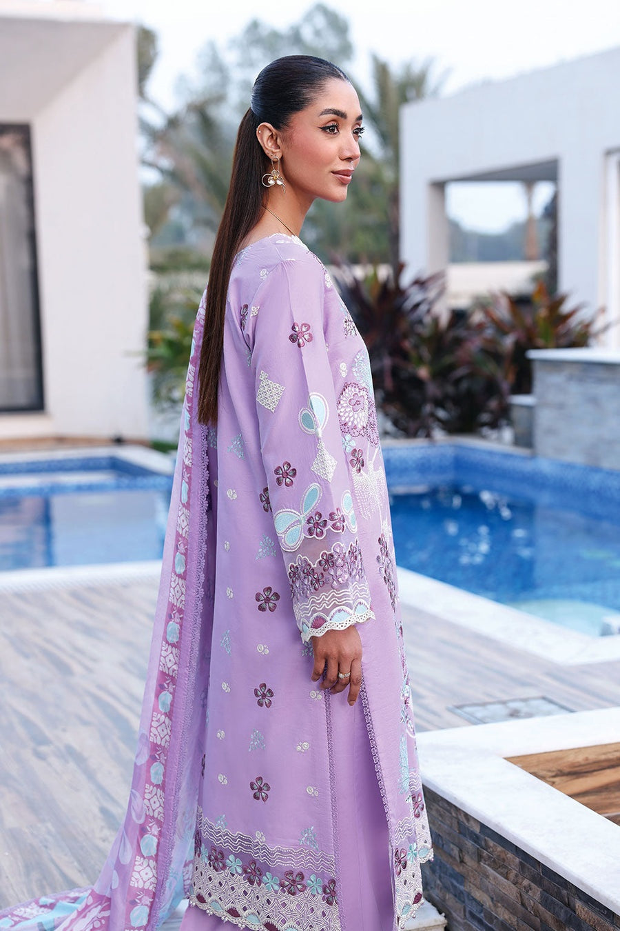 [ SUIT D ] - RAMSHA ANDAAZ LUXURY LAWN VOL 14 COLLECTION 2026
