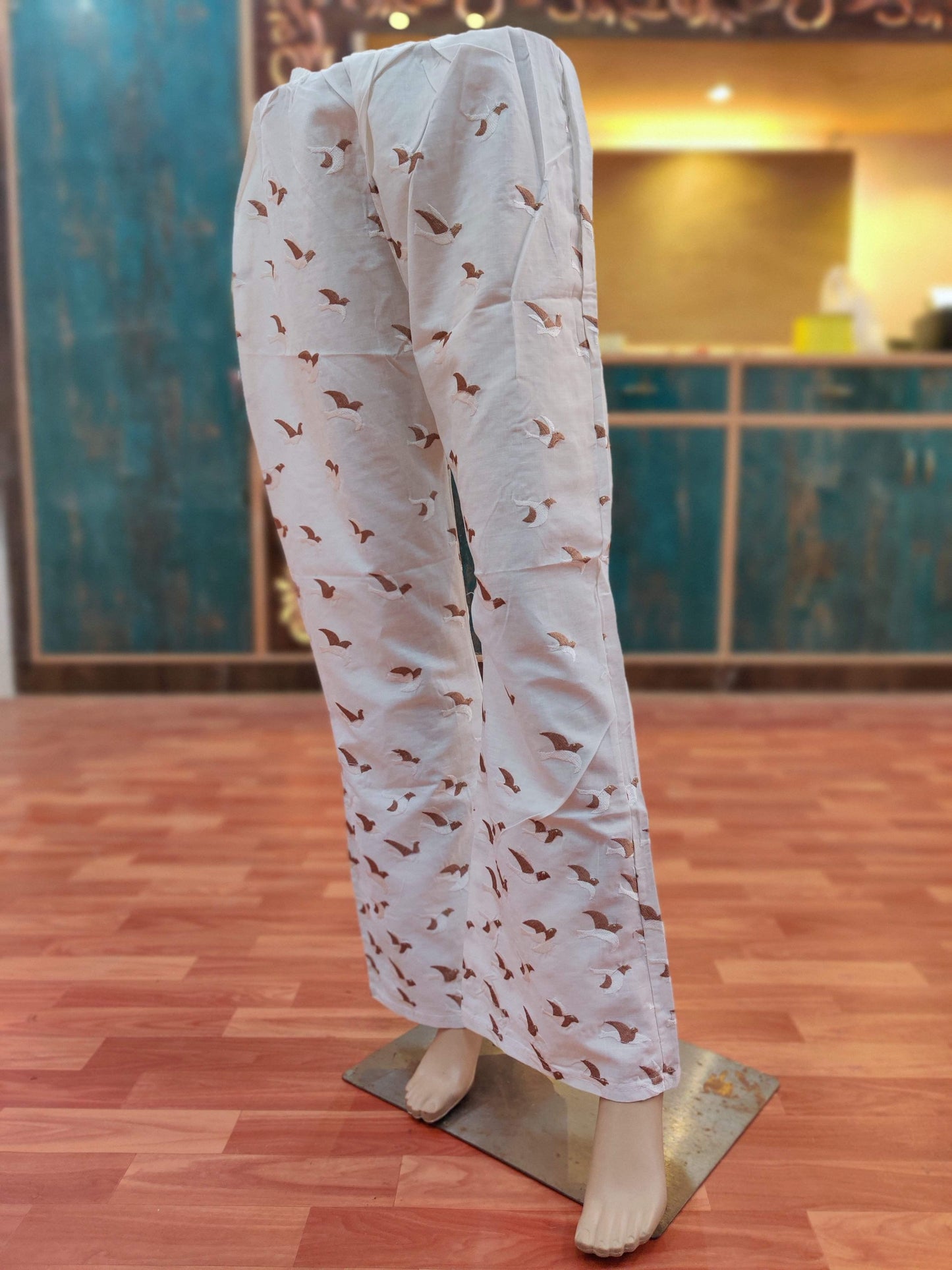 PAKISTANI MAIRA PANTS - Ubaid Collections